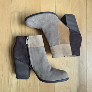 Kenneth Cole Reaction Stacked Heel Suede Booties Size 10